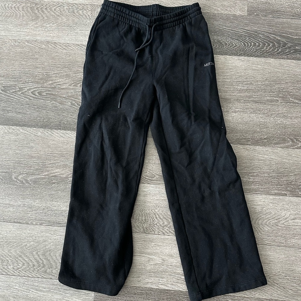 Aritzia COZY FLEECE BOYFRIEND BASIC WIDE SWEATPANT